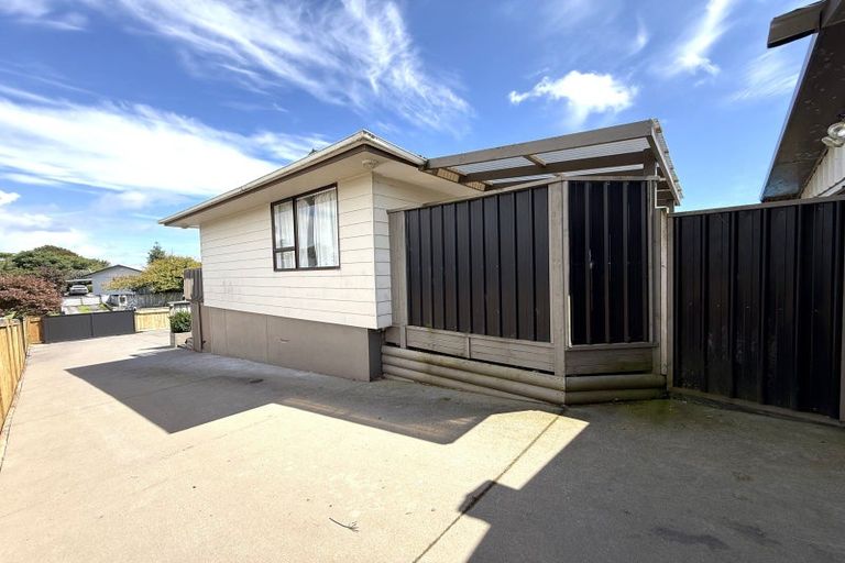 Photo of property in 18 Aratapu Street, Waitara, 4320