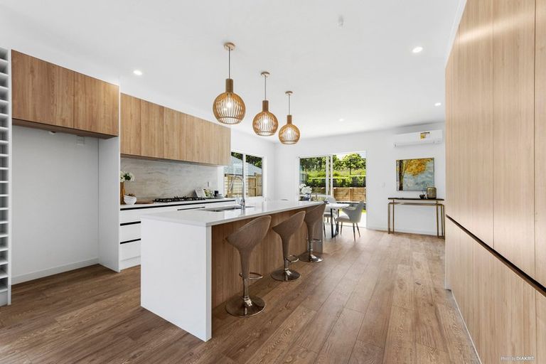 Photo of property in 25 Reserva Crescent, Kumeu, 0810