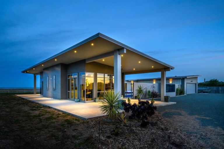 Photo of property in 18 Shoreline Place, Rarangi, Blenheim, 7273