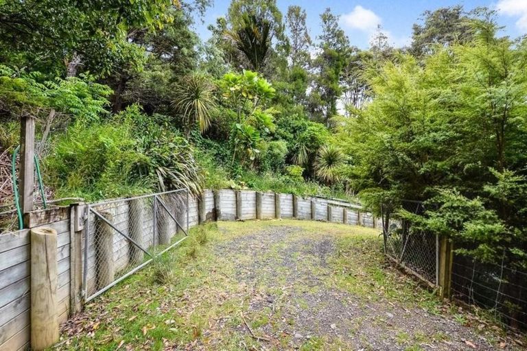 Photo of property in 111-113 Parker Road, Oratia, Auckland, 0604