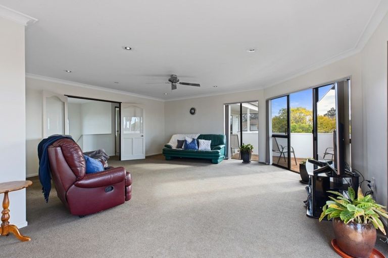 Photo of property in 8 Claridge Place, Mount Maunganui, 3116