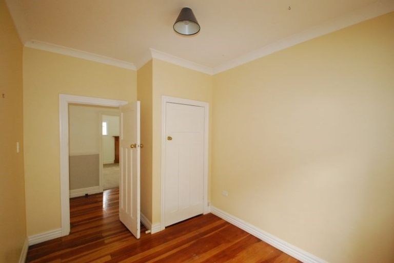 Photo of property in 16 Lonsdale Crescent, Rongotai, Wellington, 6022