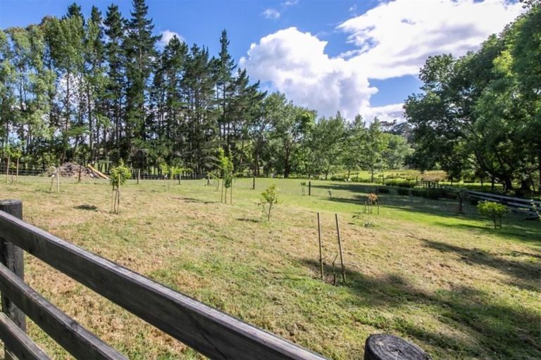 Photo of property in 685 Inland Road, Helensville, 0875