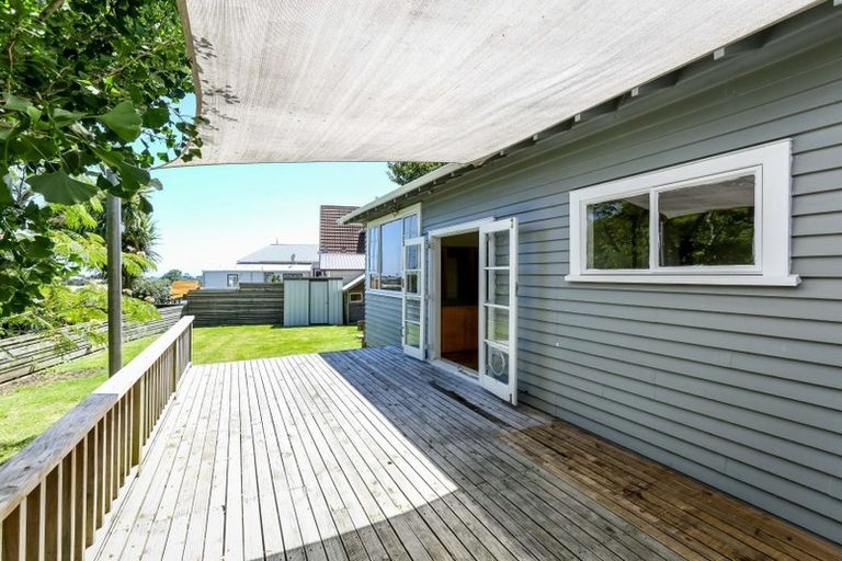 Photo of property in 222 Frankley Road, Frankleigh Park, New Plymouth, 4310