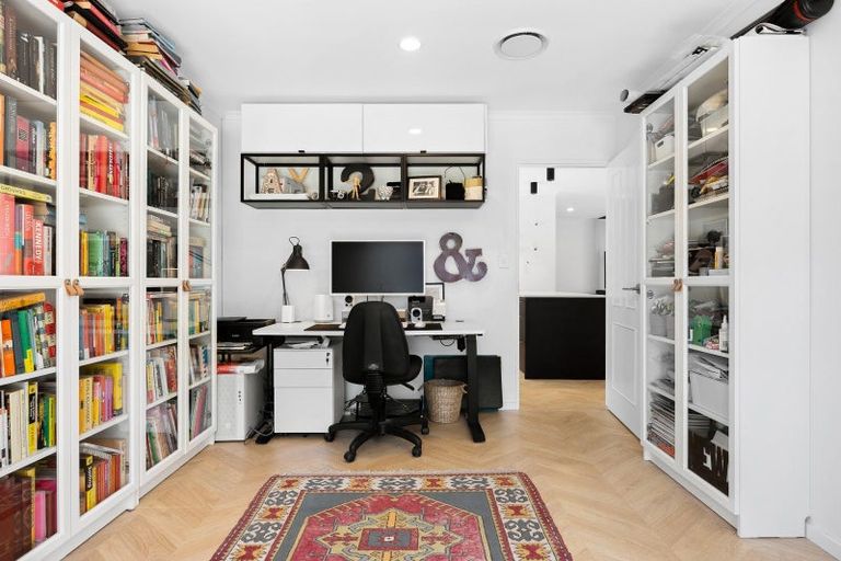 Photo of property in 43 West Belt, Rangiora, 7400