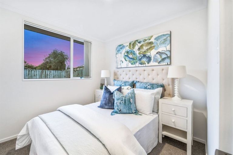 Photo of property in 75 Riverside Drive, Waiuku, 2123