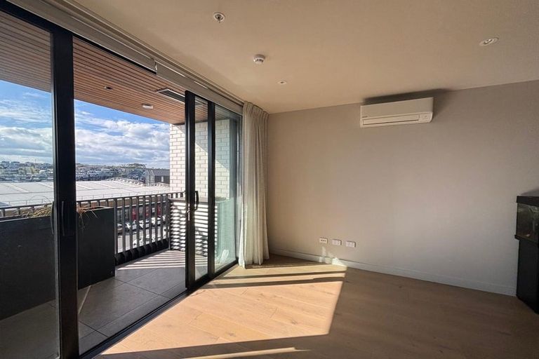 Photo of property in 202/21 Pennant Street, Long Bay, Auckland, 0630