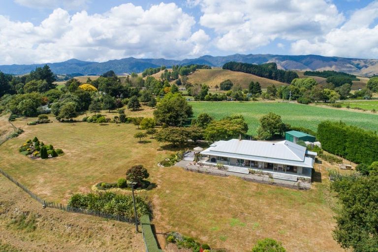 Photo of property in 521 Pohangina Road, Pohangina, Ashhurst, 4884