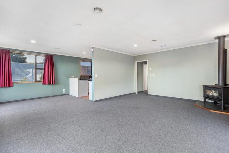 Photo of property in 15 Avalon Crescent, Fernhill, Queenstown, 9300