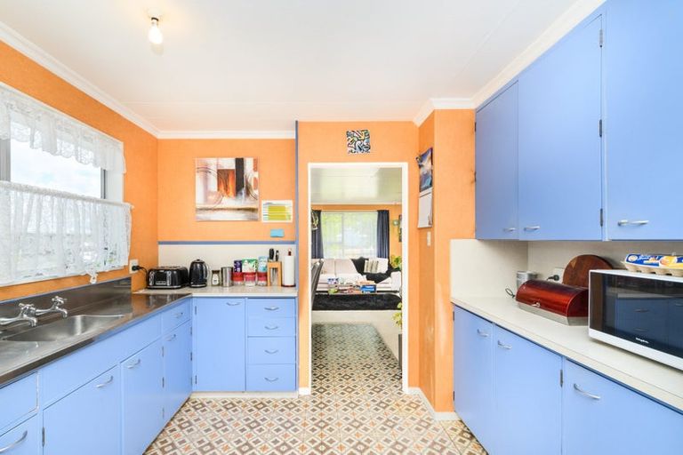 Photo of property in 28 Robinson Crescent, Westbrook, Palmerston North, 4412