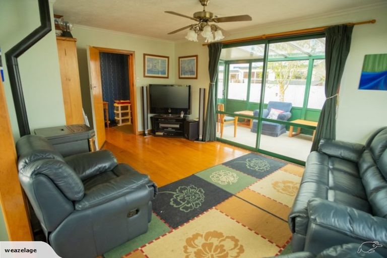 Photo of property in 12 Govan Drive, Te Anau, 9600