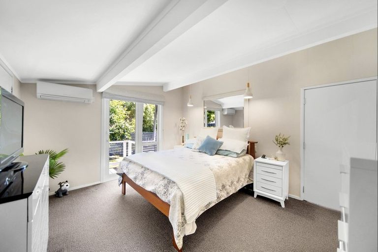 Photo of property in 20 The Anchorage, Sunnyhills, Auckland, 2010