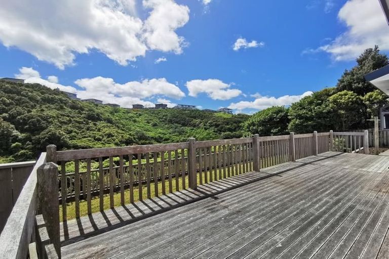 Photo of property in 26 Amesbury Drive, Churton Park, Wellington, 6037