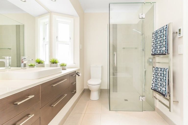 Photo of property in 6 Seatoun Heights Road, Seatoun, Wellington, 6022