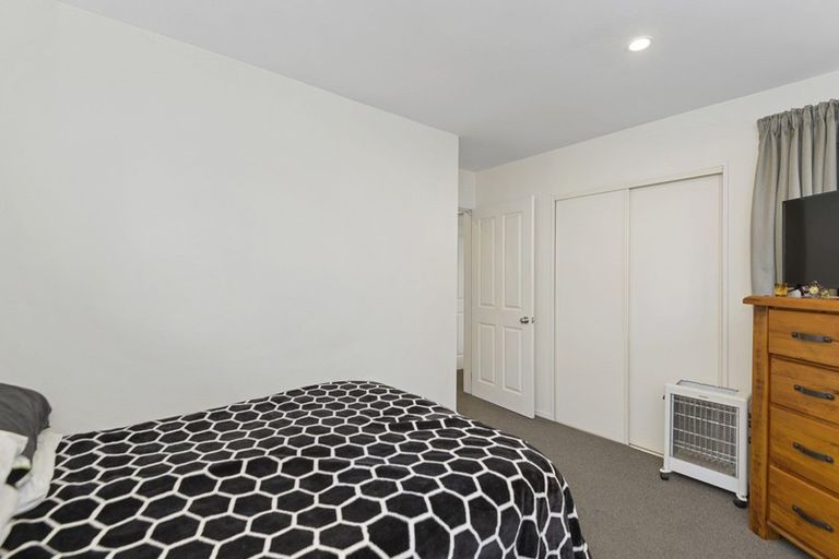 Photo of property in 2/77 Grafton Street, Waltham, Christchurch, 8011