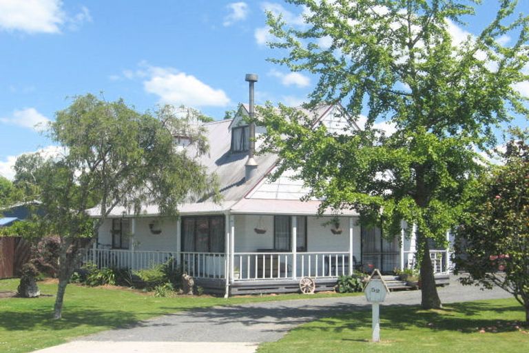 Photo of property in 54 Maclean Street, Cambridge, 3434