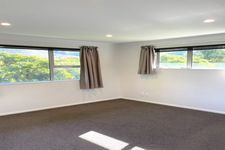 Photo of property in 16b Gaya Grove, Ngaio, Wellington, 6035