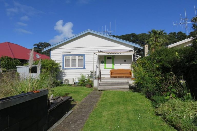 Photo of property in 104 Beach Road, Thames, 3500