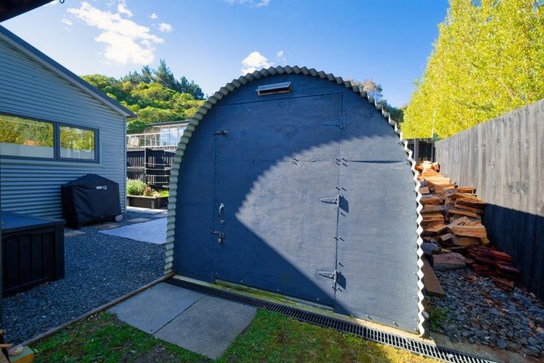 Photo of property in 48 Kotare Place, South Bay, Kaikoura, 7300