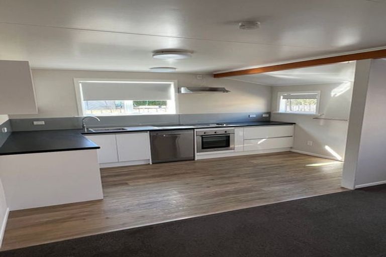 Photo of property in 15 Moselle Street, Island Bay, Wellington, 6023