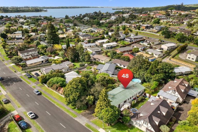 Photo of property in 48 Resolution Road, Welcome Bay, Tauranga, 3112