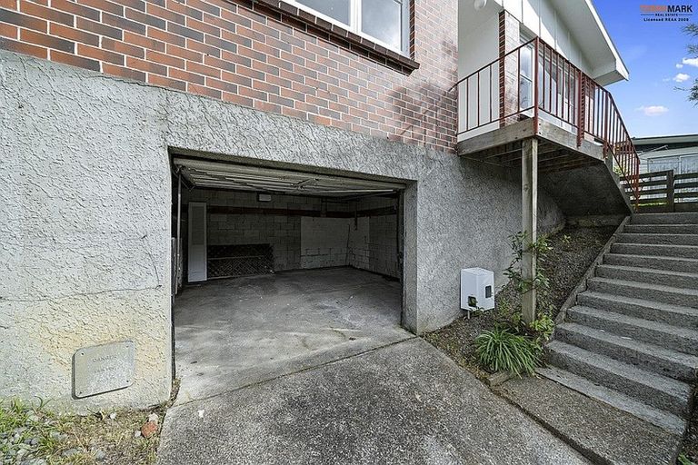 Photo of property in 4a Deller Grove, Silverstream, Upper Hutt, 5019