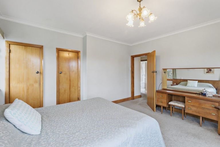 Photo of property in 212 Victoria Avenue, Hokowhitu, Palmerston North, 4410