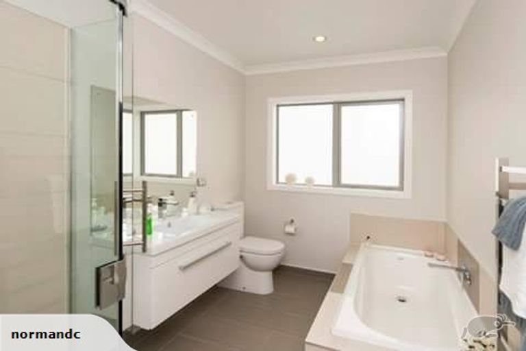 Photo of property in 94 Endeavour Drive, Whitby, Porirua, 5024