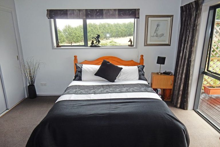 Photo of property in 159 Awamoa Road, Holmes Hill, Oamaru, 9492