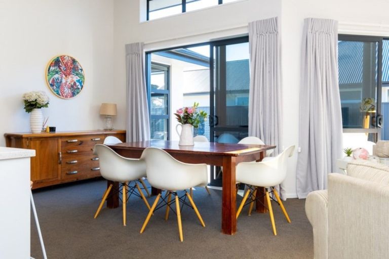 Photo of property in 130 Brookvale Road, Havelock North, 4130