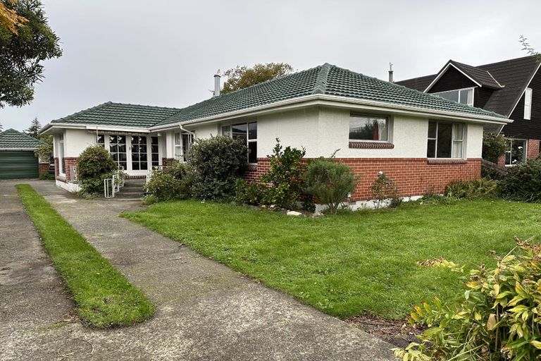 Photo of property in 228 Avonhead Road, Avonhead, Christchurch, 8042
