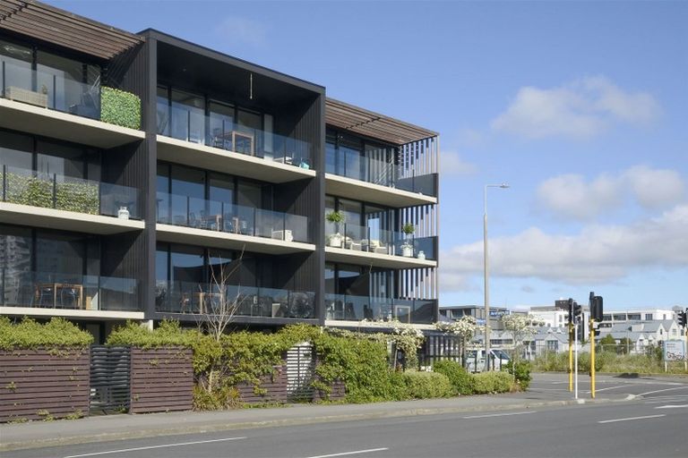 Photo of property in Leicester Executive Apartments, 301/282 Madras Street, Christchurch Central, Christchurch, 8011