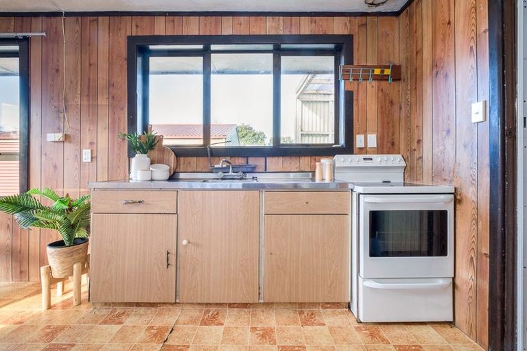 Photo of property in 20 Havelock Street, Phillipstown, Christchurch, 8011