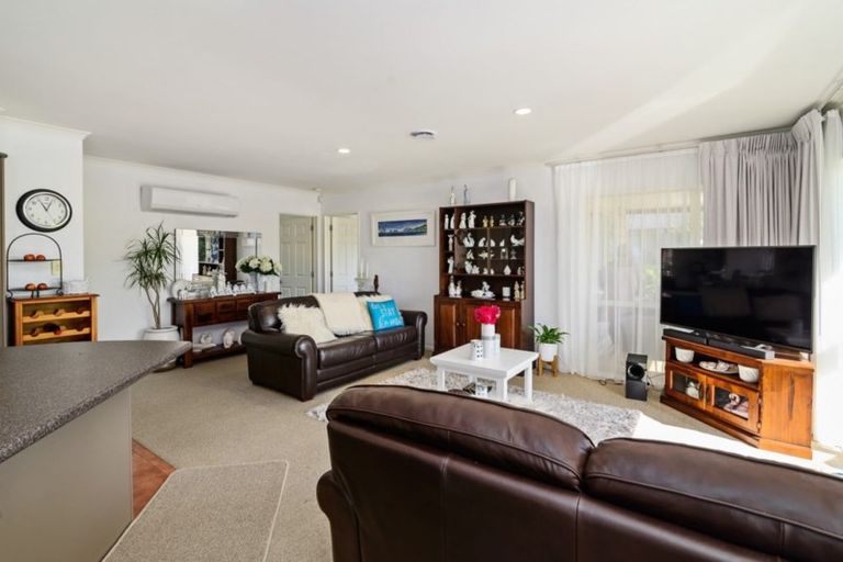 Photo of property in 118 Rimuvale Street, Pukehangi, Rotorua, 3015