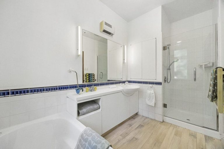 Photo of property in 30 Glengyle Street, Vauxhall, Dunedin, 9013