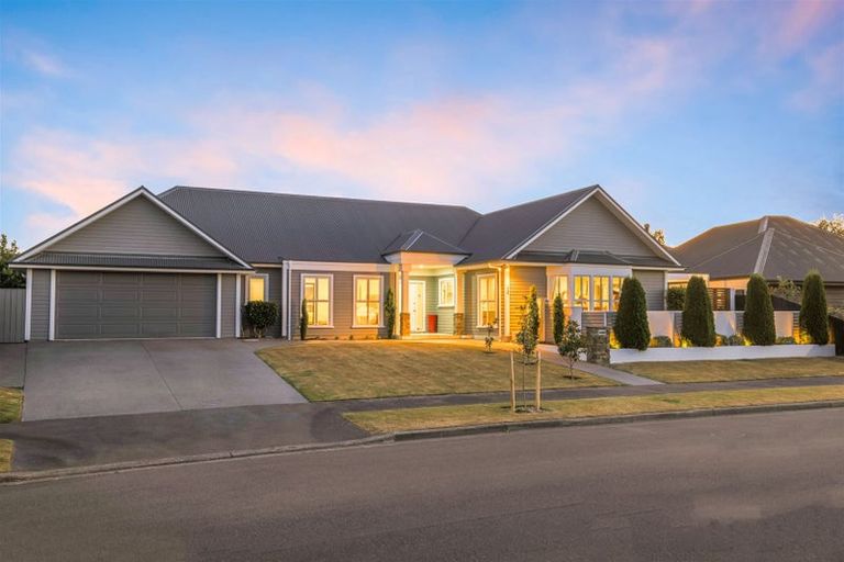 Photo of property in 12 Glencullen Drive, Casebrook, Christchurch, 8051