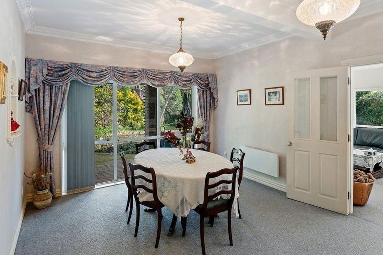 Photo of property in 2 Sunglo Terrace, Otaki, 5512