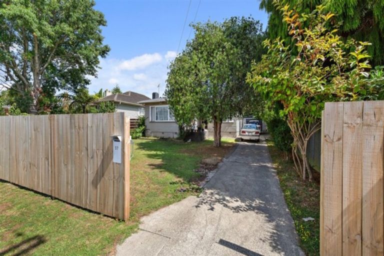 Photo of property in 57 Wedgwood Avenue, Mangere East, Auckland, 2024