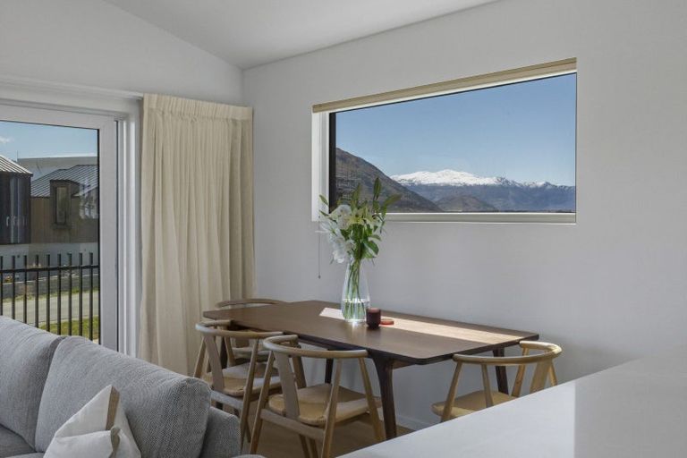 Photo of property in 22 Soudley Court, Jacks Point, Queenstown, 9371