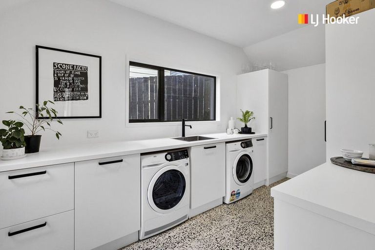 Photo of property in 25 Coolock Crescent, Waverley, Dunedin, 9013