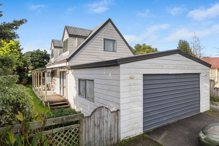 Photo of property in 8 Myrlene Place, Nawton, Hamilton, 3200