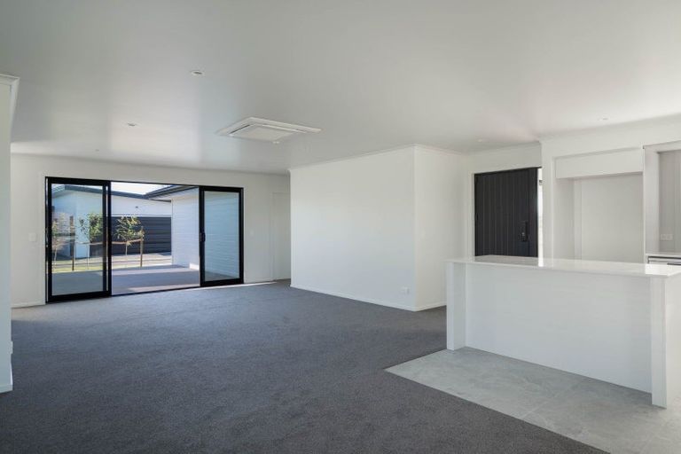 Photo of property in 16 Maison Way, Rangatira Park, Taupo, 3330