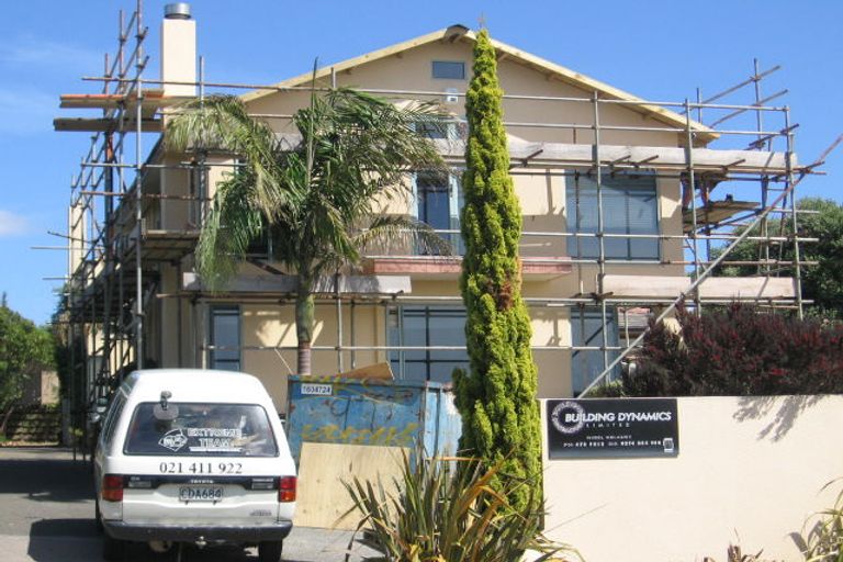 Photo of property in 38 Churchill Road, Murrays Bay, Auckland, 0630