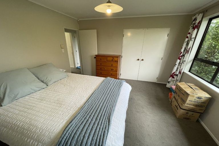 Photo of property in 8 Trinidad Crescent, Grenada Village, Wellington, 6037