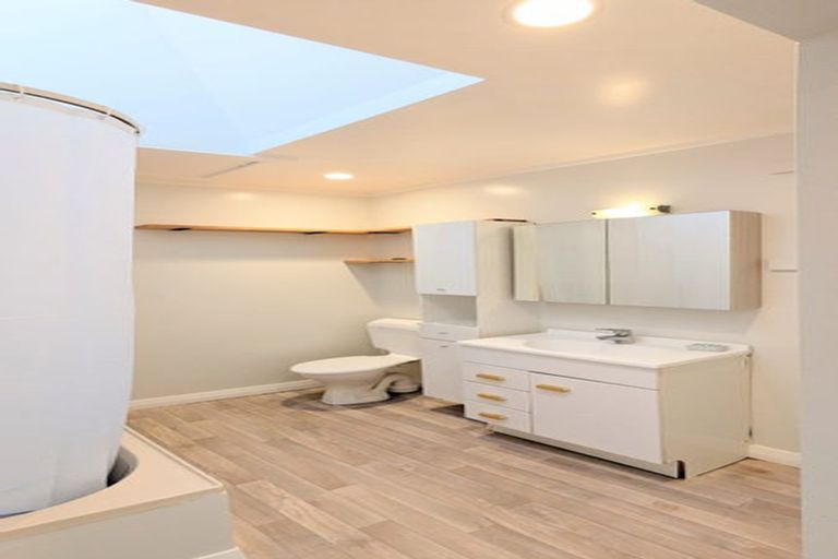 Photo of property in 1/28 Henry Street, Kilbirnie, Wellington, 6022