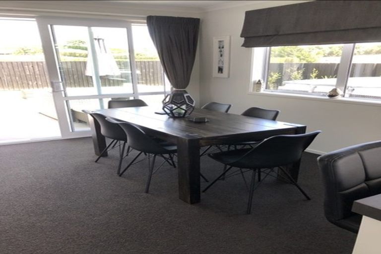 Photo of property in 64 Puhirake Crescent, Pyes Pa, Tauranga, 3112