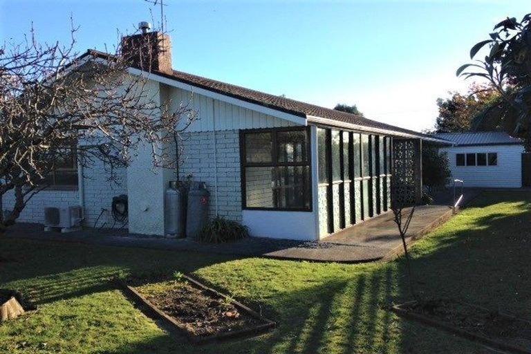 Photo of property in 47 Parata Street, Waikanae, 5036