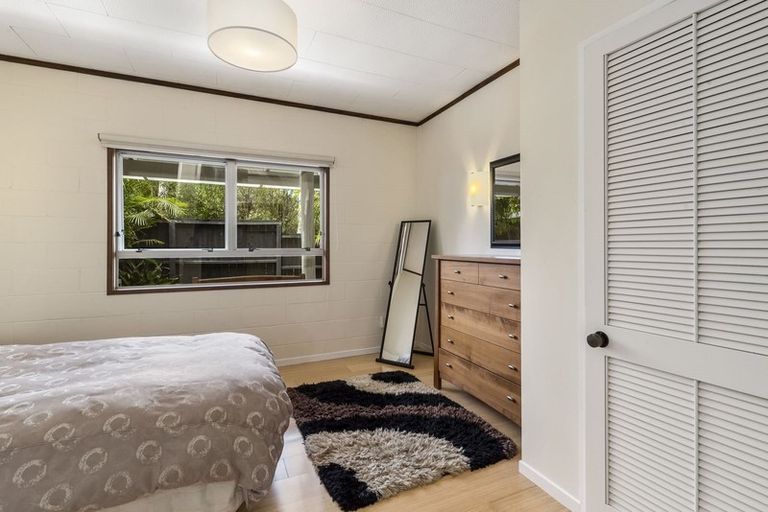 Photo of property in 22 Killarney Avenue, Torbay, Auckland, 0630