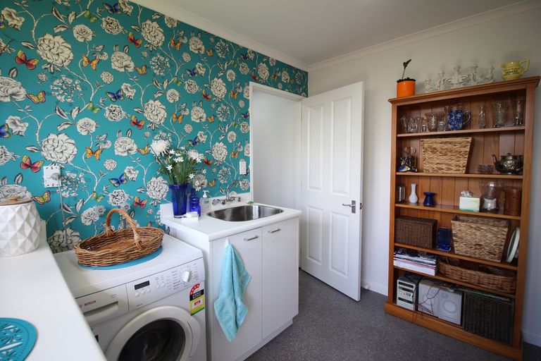 Photo of property in 1 Pines Road, Alexandra, 9320