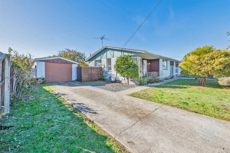 Photo of property in 1/172 Bowhill Road, New Brighton, Christchurch, 8083